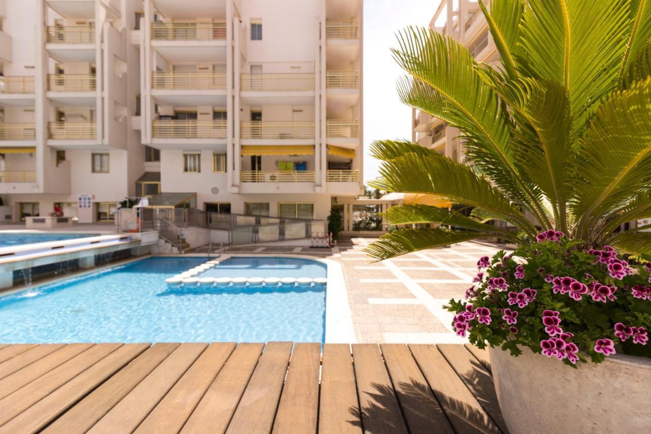 Novelty 2 Habitaciones Vista Al Mar 살루 외부 사진
